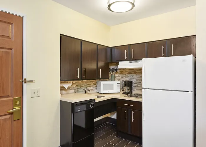 Staybridge By Ihg Hotel Glenview