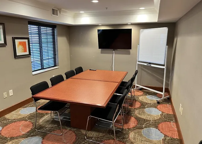 Staybridge By Ihg 3*